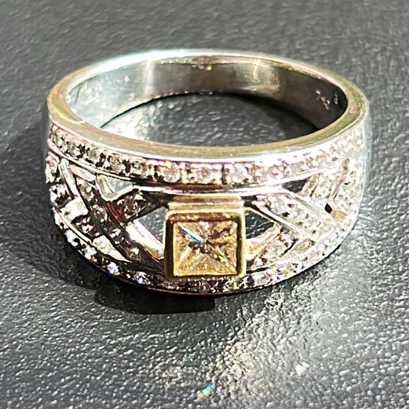 Sold-18K Two Tone Gold 0.50 Ct.Tw. Ladies Ring - Picture 7 of 11